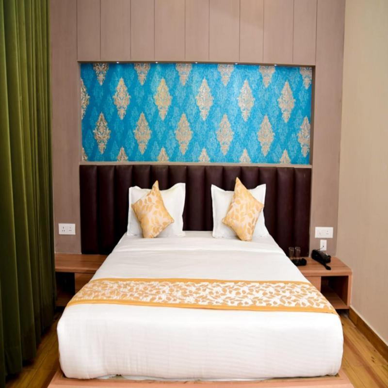 Hotel Olive Crown 러크나우 외부 사진