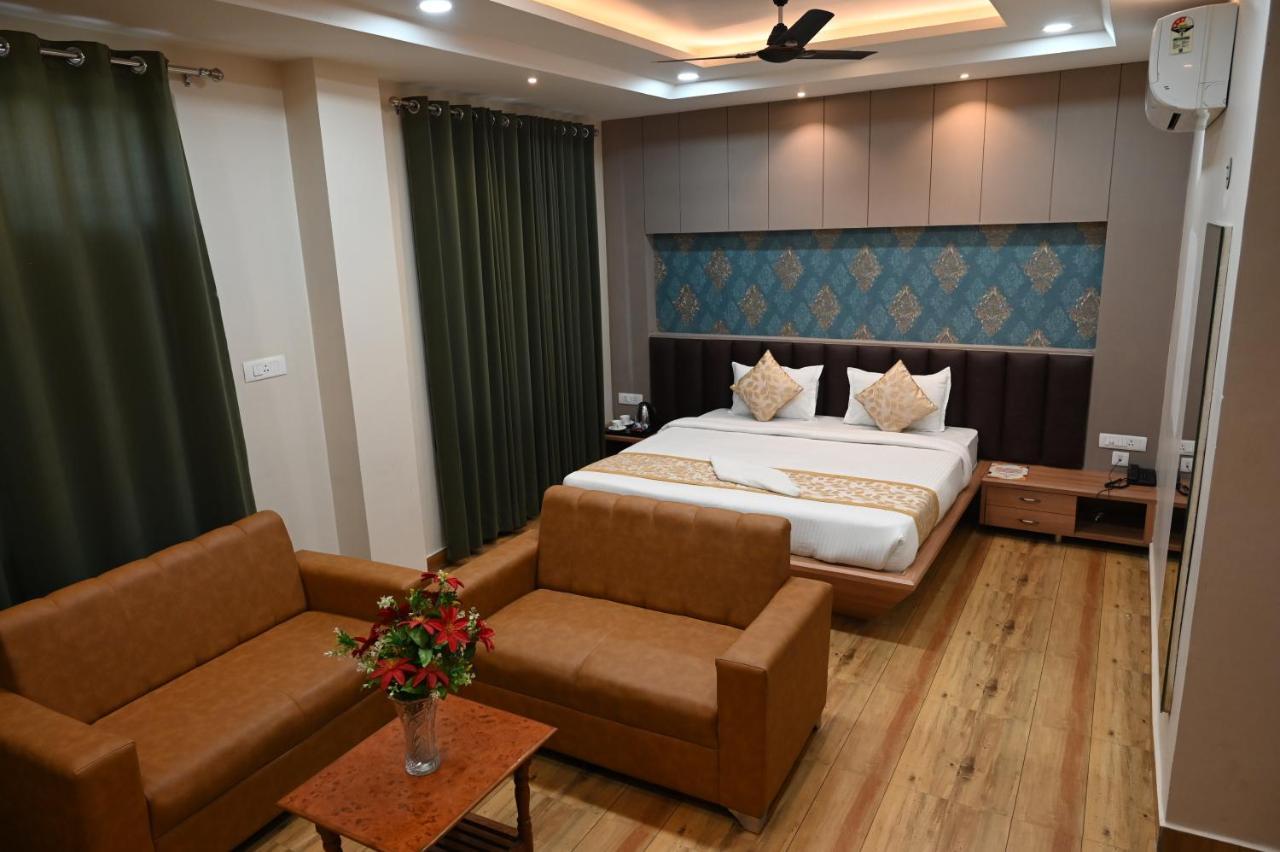 Hotel Olive Crown 러크나우 외부 사진